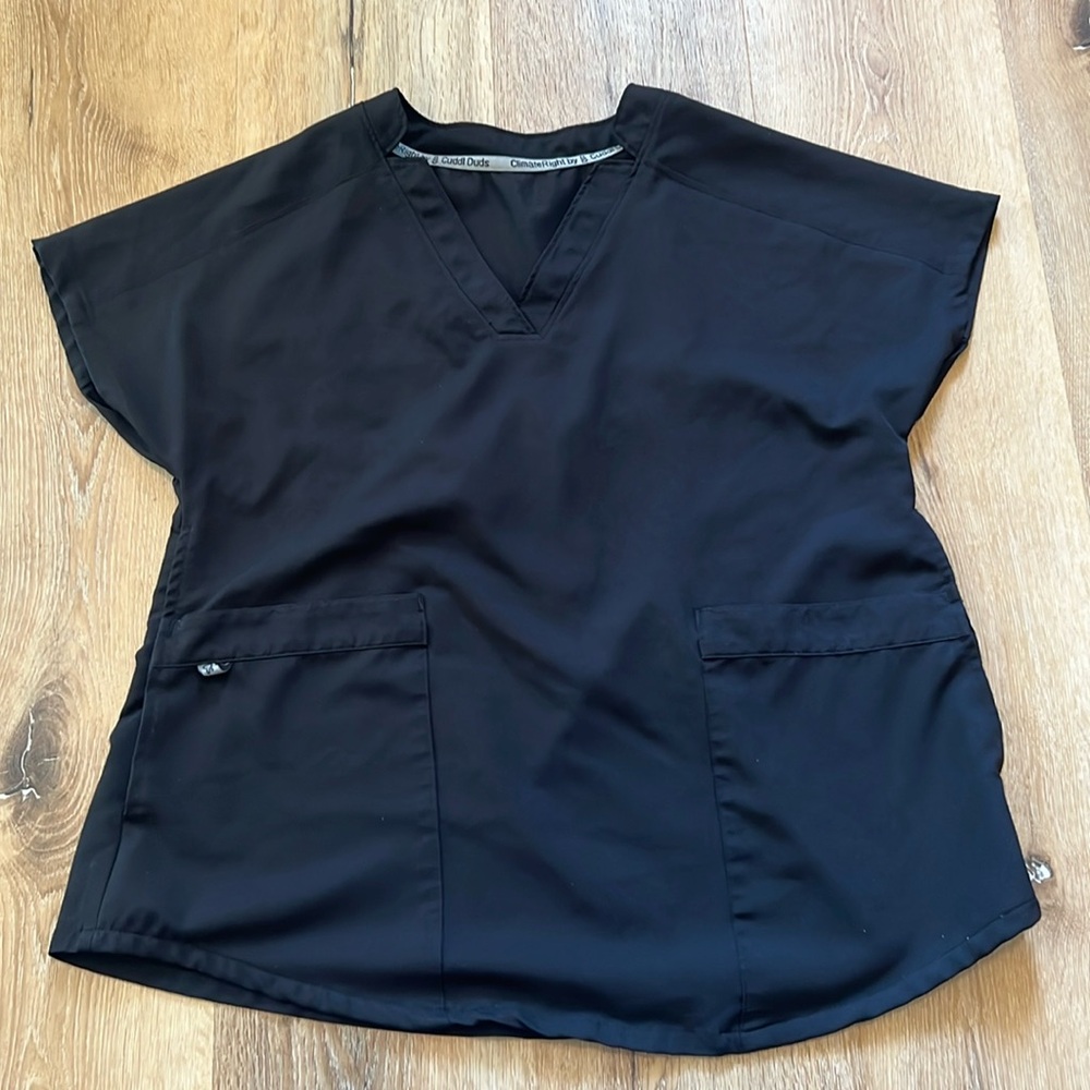Cuddl Duds Black XS Scrub top